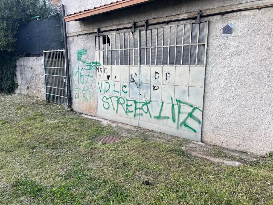 Immagine 2 di Magazzino in vendita  in Via Giovanni Pascoli 9 a Calvagese Della Riviera