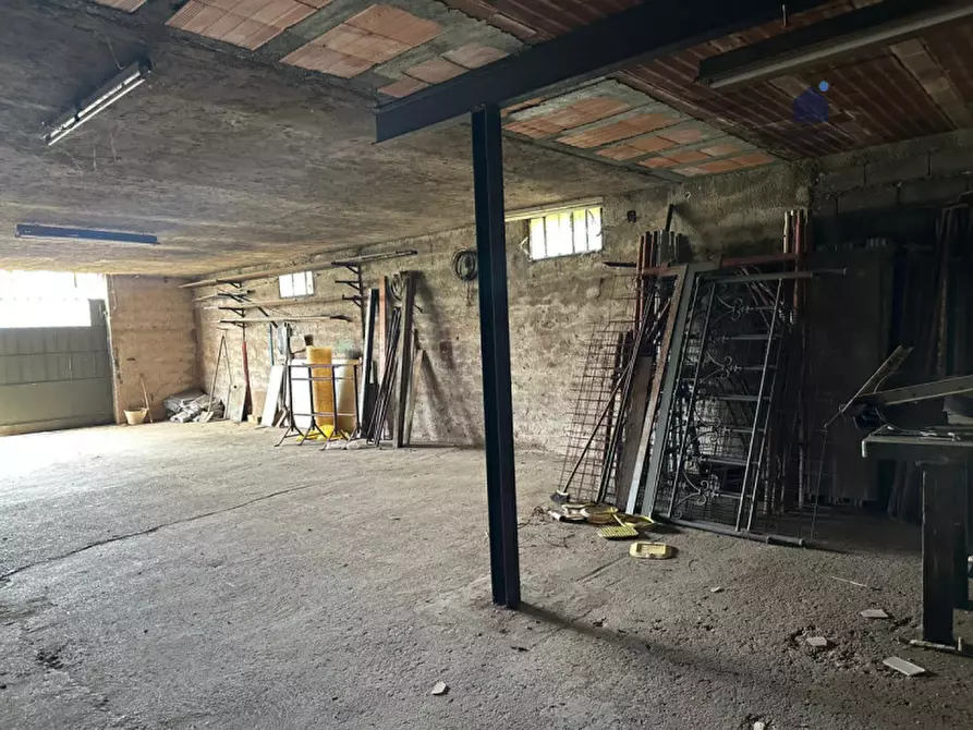 Immagine 11 di Magazzino in vendita  in Via Giovanni Pascoli 9 a Calvagese Della Riviera