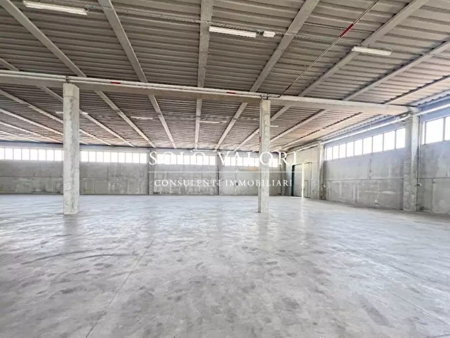 Immagine 1 di Capannone industriale in vendita  a Montebelluna