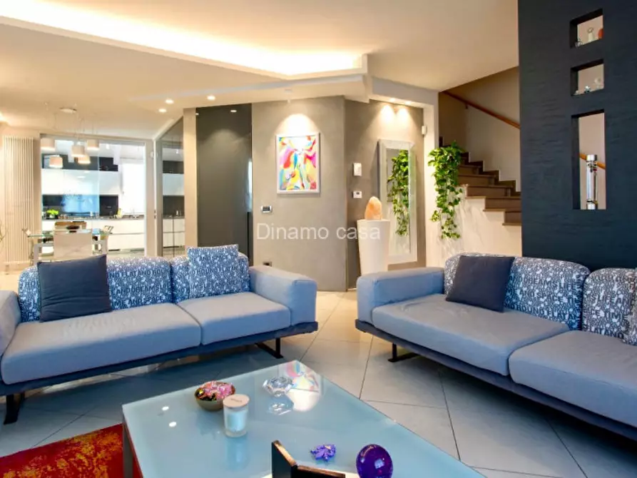 Immagine 2 di Villa in vendita  in Via Giotto a Poggio A Caiano