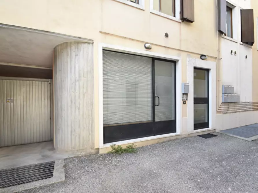 Immagine 2 di Ufficio in vendita  in Via Roma 48 a Bussolengo
