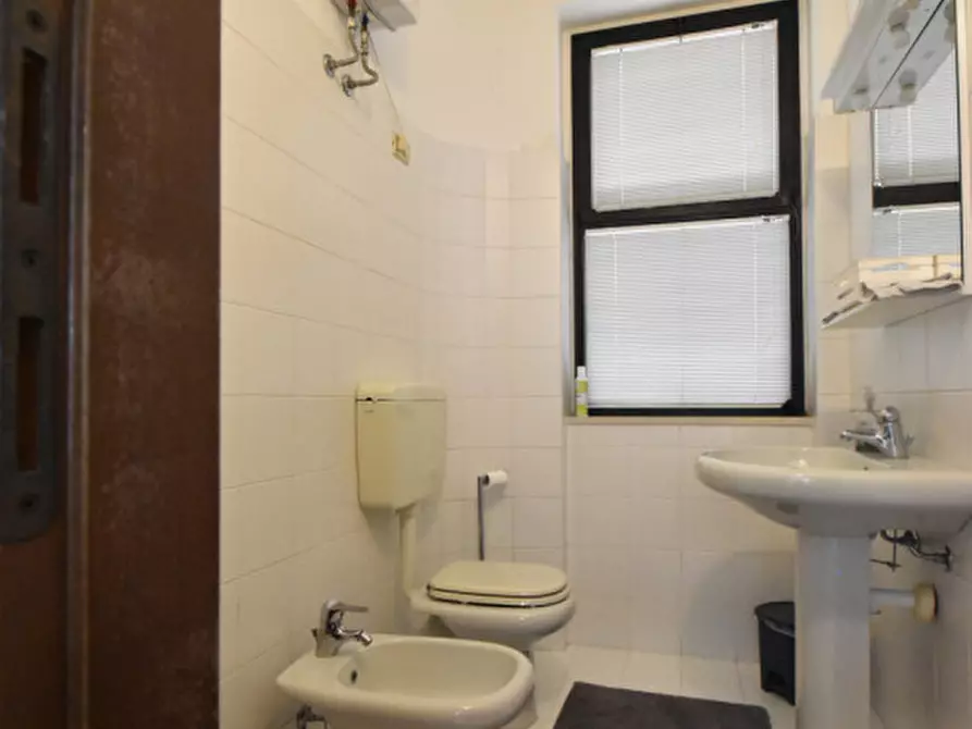 Immagine 10 di Ufficio in vendita  in Via Roma 48 a Bussolengo