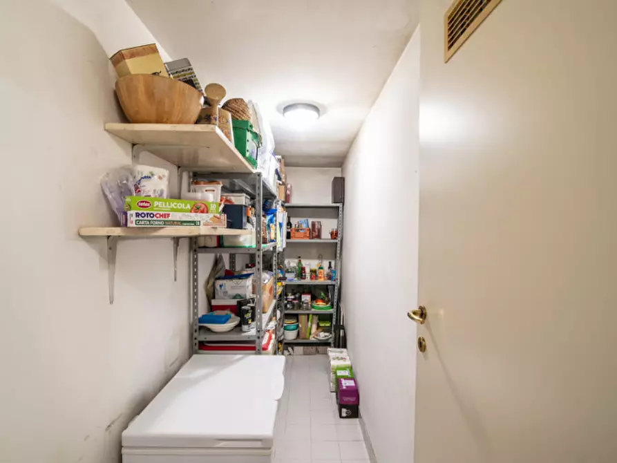 Immagine 26 di Casa bifamiliare in vendita  in Via Campolongo a Due Carrare