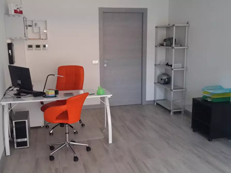 Immagine 1 di Ufficio in affitto  in VIA PIAN DEI CARPINI a Firenze