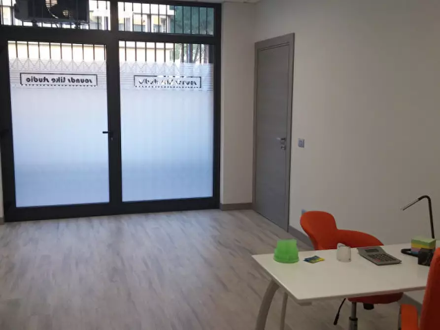 Immagine 2 di Ufficio in affitto  in VIA PIAN DEI CARPINI a Firenze