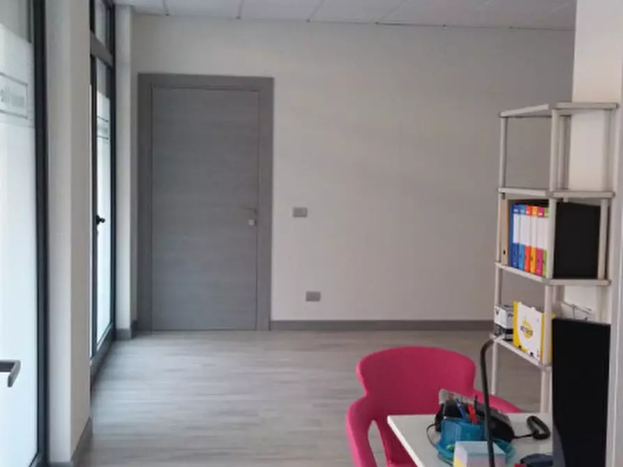 Immagine 4 di Ufficio in affitto  in VIA PIAN DEI CARPINI a Firenze
