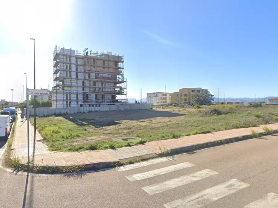 Immagine 4 di Terreno in vendita  in via ernestina paper a Olbia