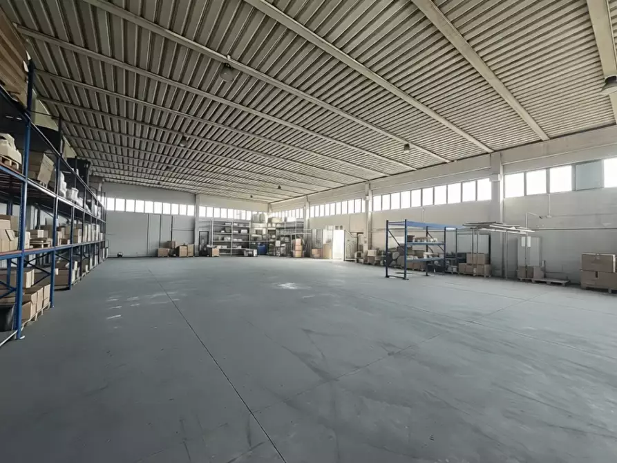 Immagine 1 di Capannone industriale in vendita  in Largo Europa a Poiana Maggiore