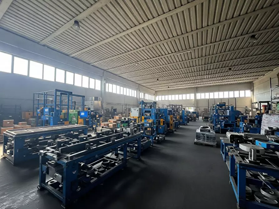 Immagine 3 di Capannone industriale in vendita  in Via Roma a Poiana Maggiore