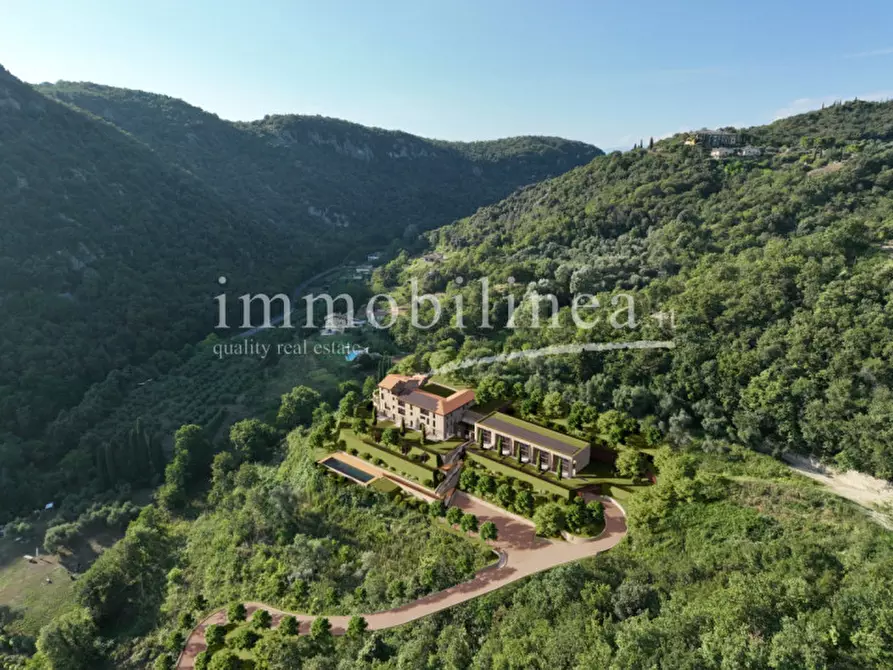 Immagine 1 di Appartamento in vendita  a Garda