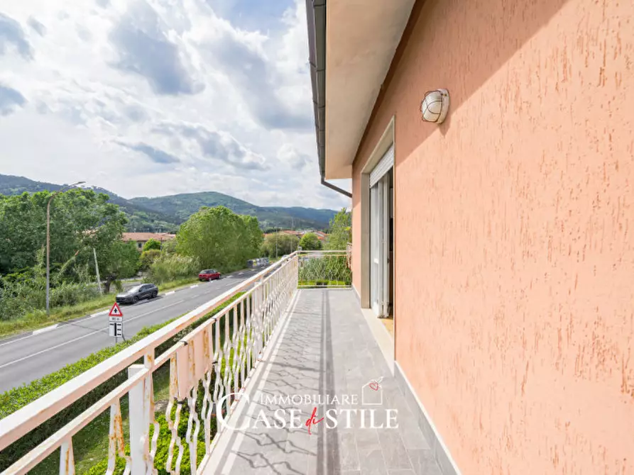 Immagine 13 di Appartamento in vendita  in Via Litoranea, 81 a Ameglia