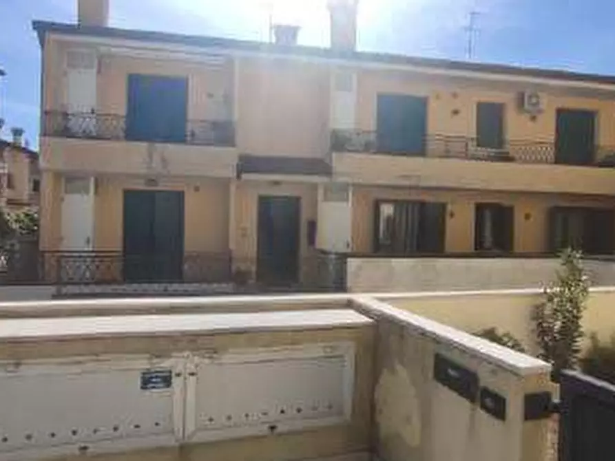 Immagine 1 di Appartamento in vendita  in Via Tiepolo, 19 a Paese