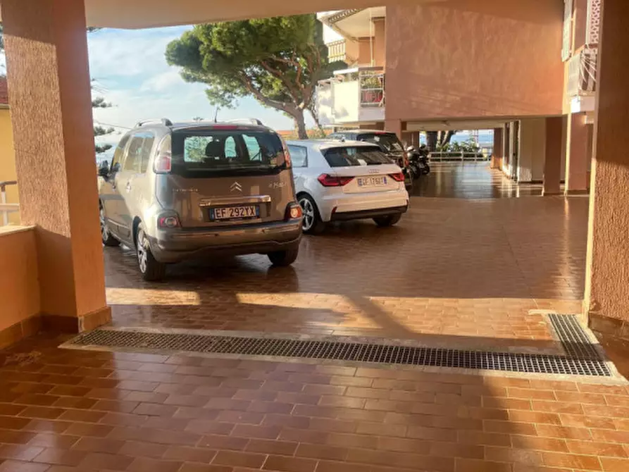 Immagine 1 di Posto auto in vendita  in Via Duca degli Abruzzi a San Remo