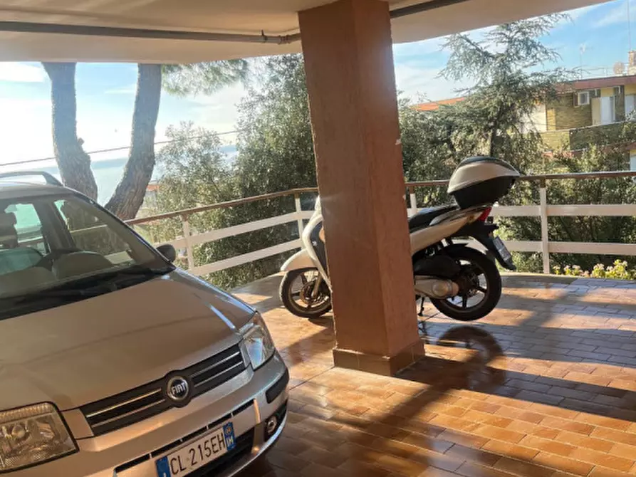Immagine 2 di Posto auto in vendita  in Via Duca degli Abruzzi a San Remo