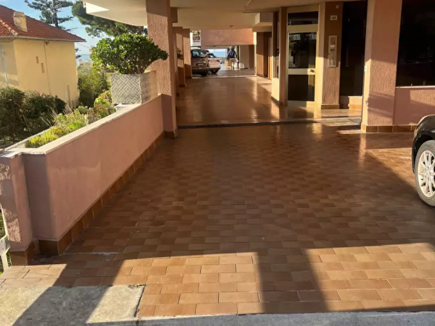 Immagine 3 di Posto auto in vendita  in Via Duca degli Abruzzi a San Remo