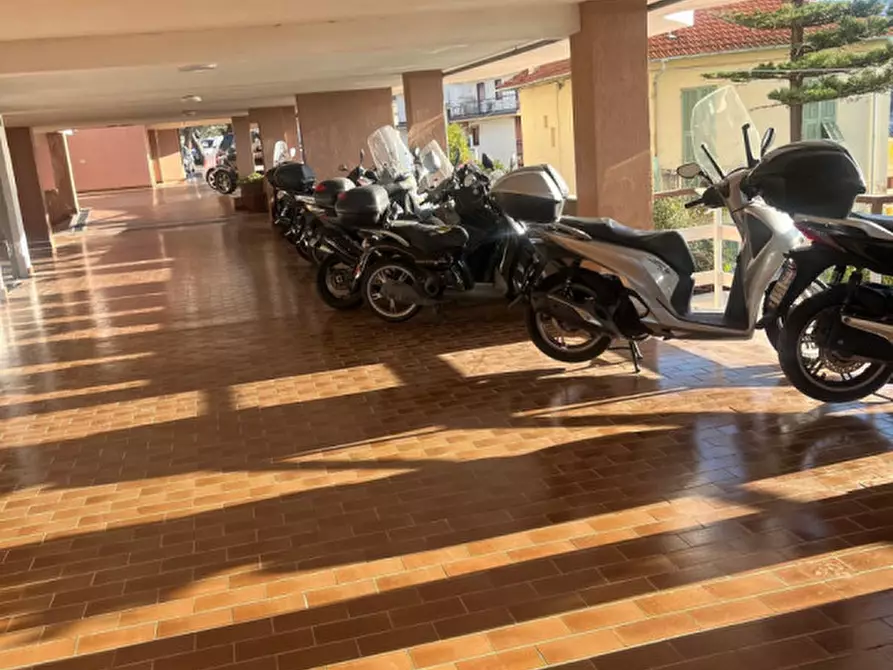 Immagine 8 di Posto auto in vendita  in Via Duca degli Abruzzi a San Remo