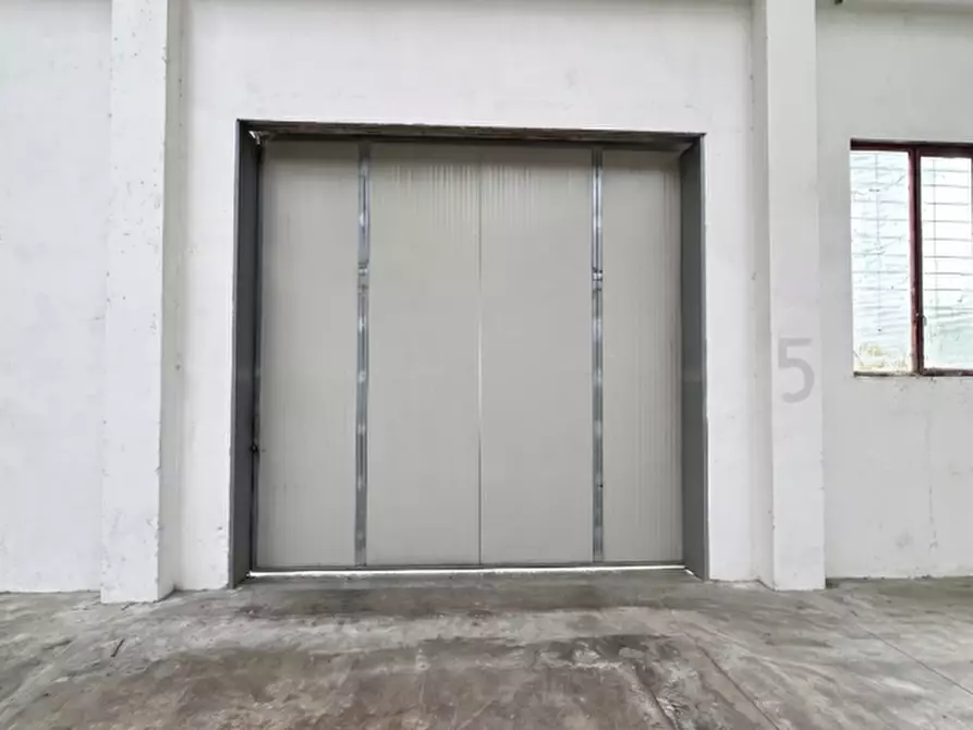 Immagine 3 di Capannone industriale in affitto  in via cazzago a Pianiga