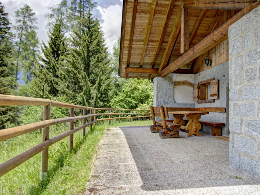 Immagine 2 di Rustico / casale in vendita  in Località Tres a Spiazzo