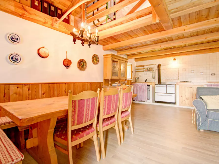 Immagine 5 di Rustico / casale in vendita  in Località Tres a Spiazzo