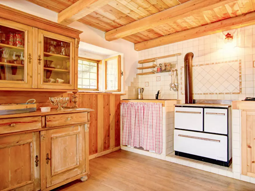 Immagine 6 di Rustico / casale in vendita  in Località Tres a Spiazzo