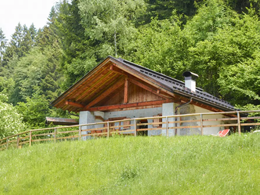 Immagine 33 di Rustico / casale in vendita  in Località Tres a Spiazzo