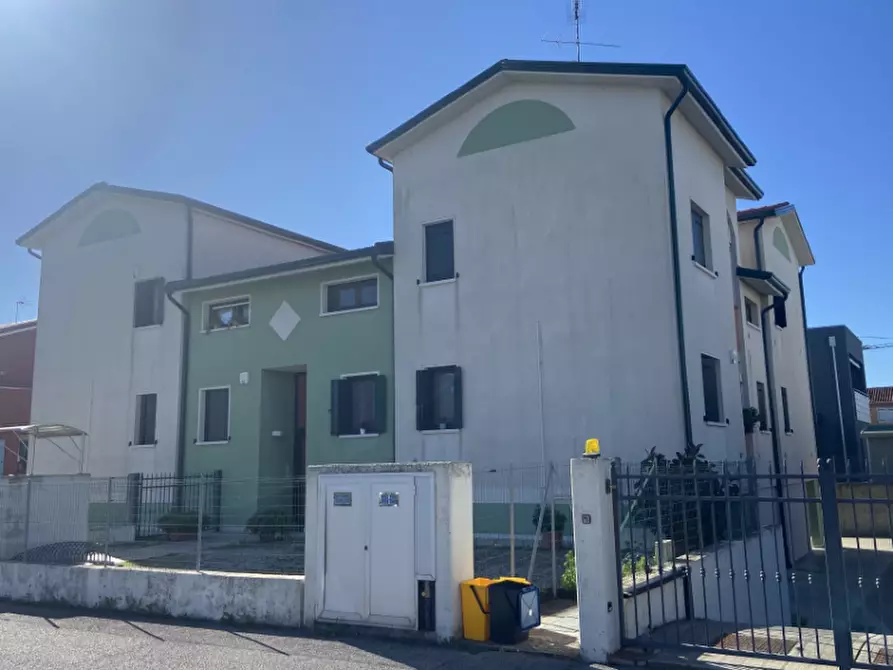 Immagine 1 di Appartamento in vendita  in Via Giorgione a Ceggia