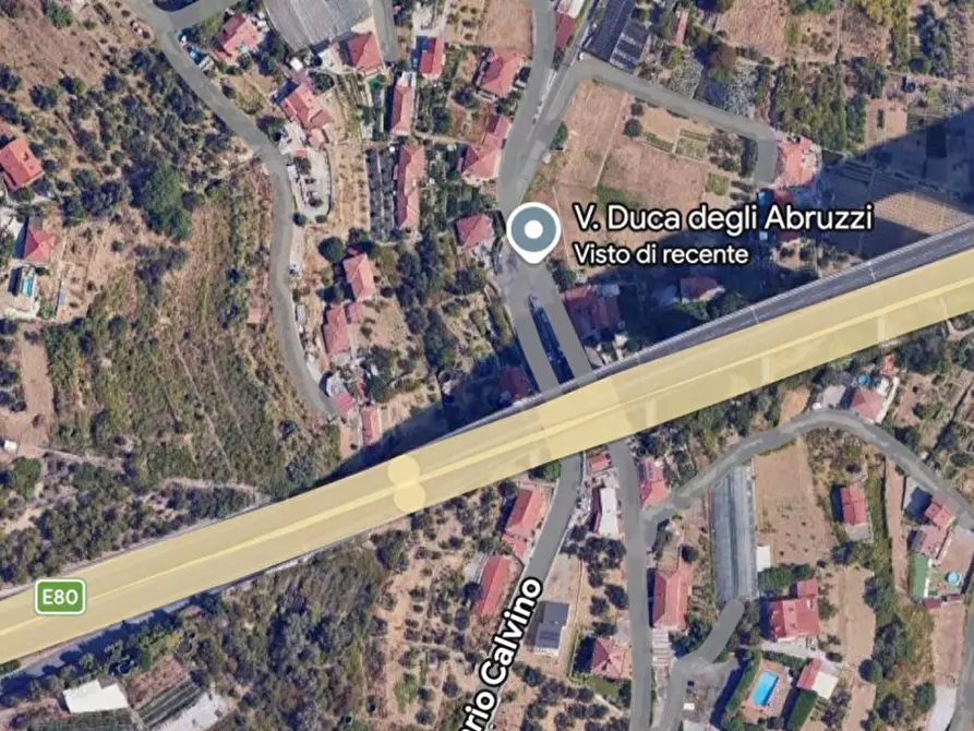 Immagine 1 di Garage in vendita  in Via Duca degli Abruzzi a San Remo