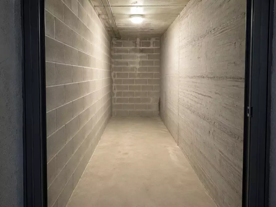 Immagine 3 di Cantina in vendita  in Via Duca degli Abruzzi a San Remo