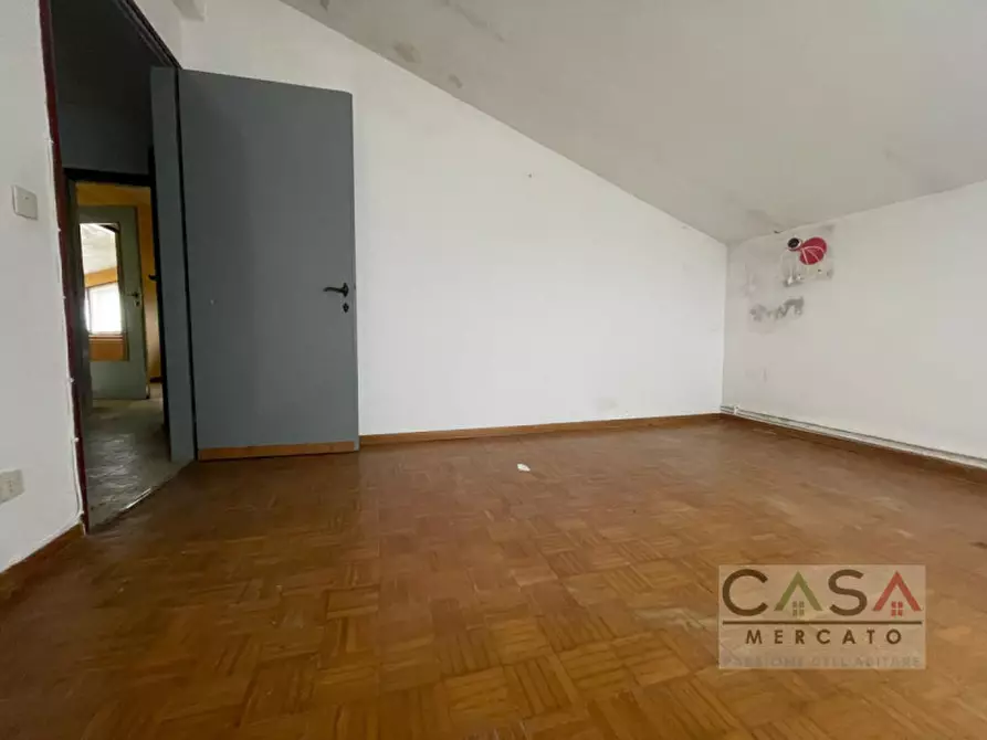 Immagine 14 di Rustico / casale in vendita  in Via Celso Costantini a Zoppola