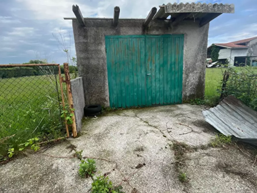 Immagine 16 di Rustico / casale in vendita  in Via Celso Costantini a Zoppola