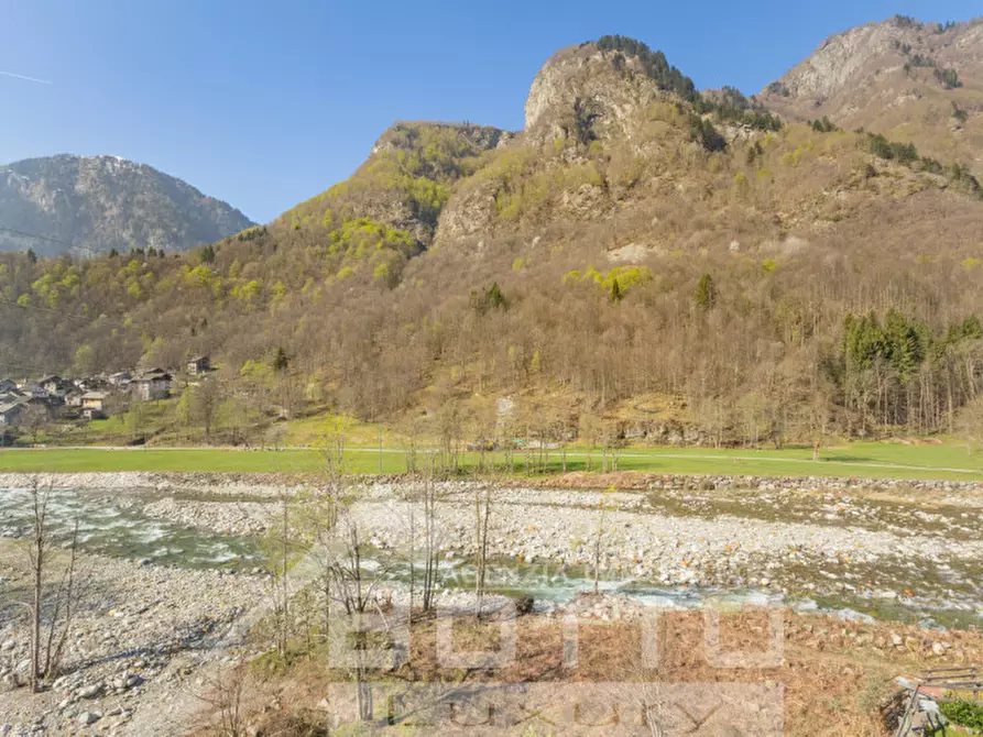 Immagine 3 di Appartamento in vendita  in Località Camproso 1 a Campertogno