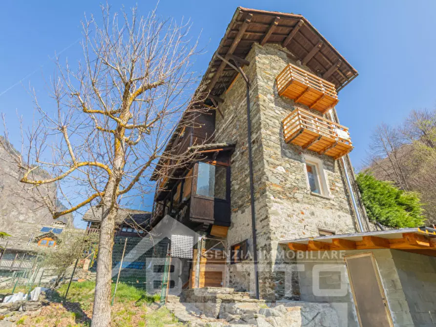 Immagine 24 di Appartamento in vendita  in Località Camproso 1 a Campertogno