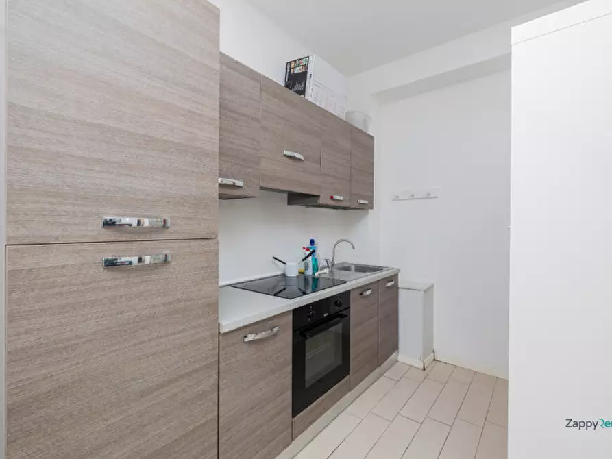 Immagine 8 di Appartamento in affitto  in Via Temistocle Calzecchi, 10 a Milano