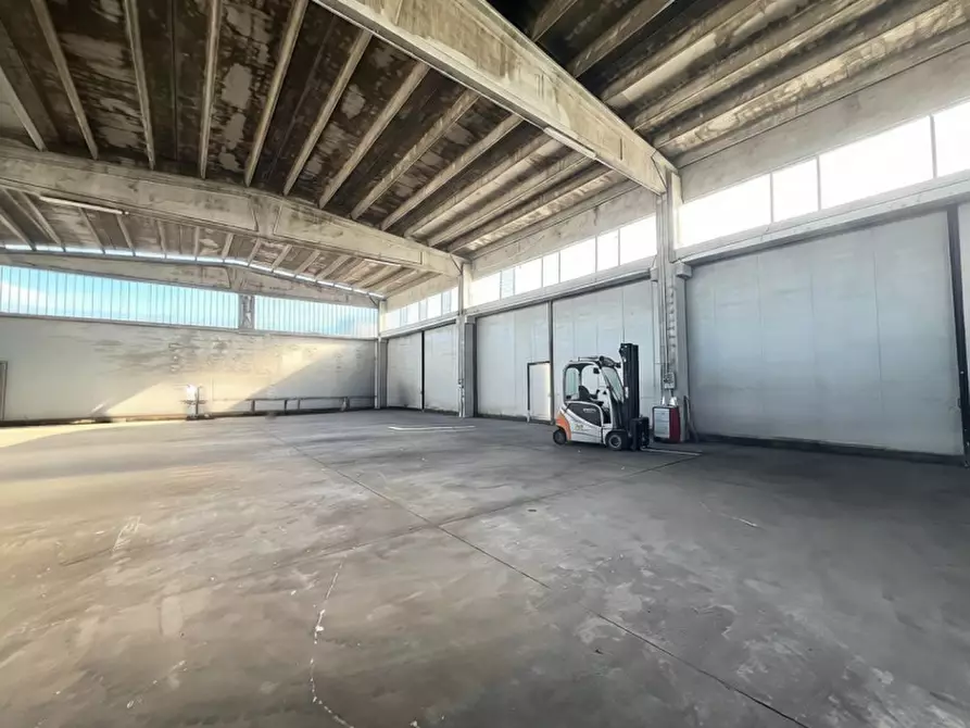 Immagine 14 di Capannone industriale in affitto  in Via Roma a Lonigo