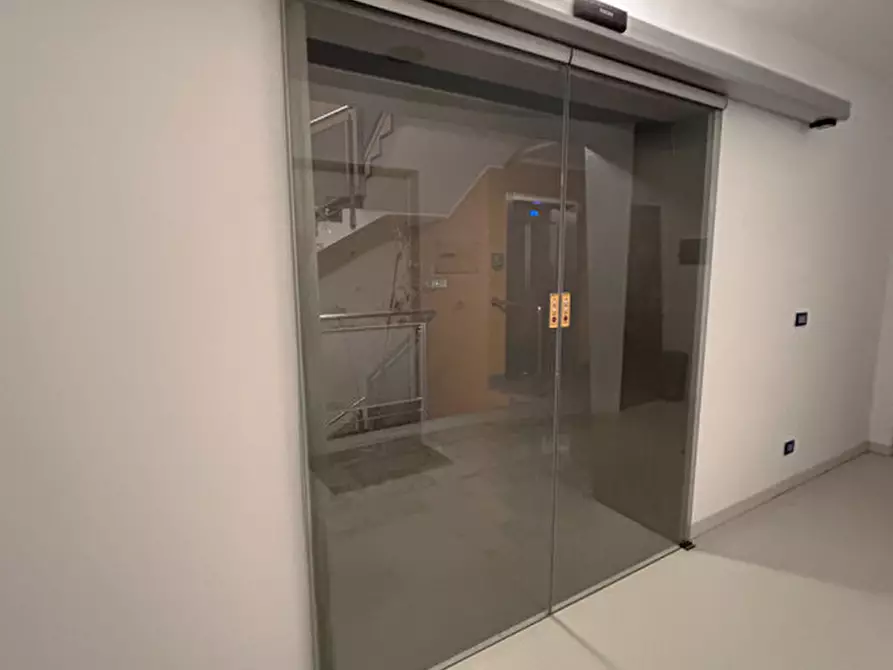 Immagine 17 di Ufficio in vendita  in Via Uruguay a Padova