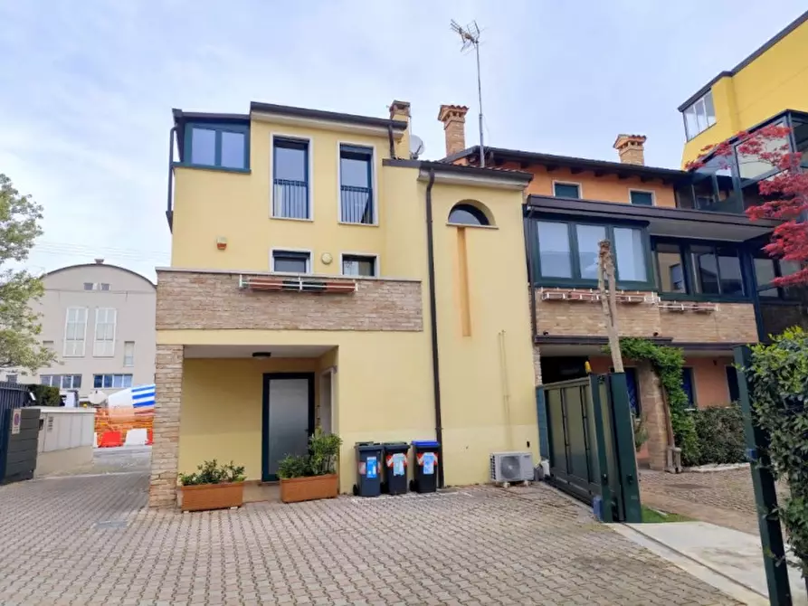 Immagine 28 di Appartamento in vendita  in Via Vicenza a Padova