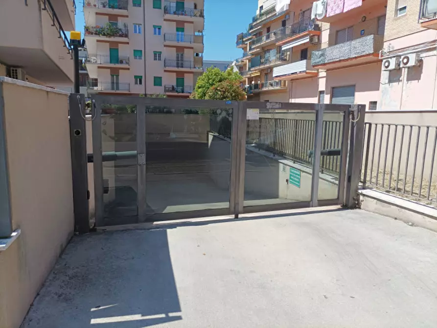 Immagine 18 di Posto auto in vendita  in Via Bardet 54 a Pescara
