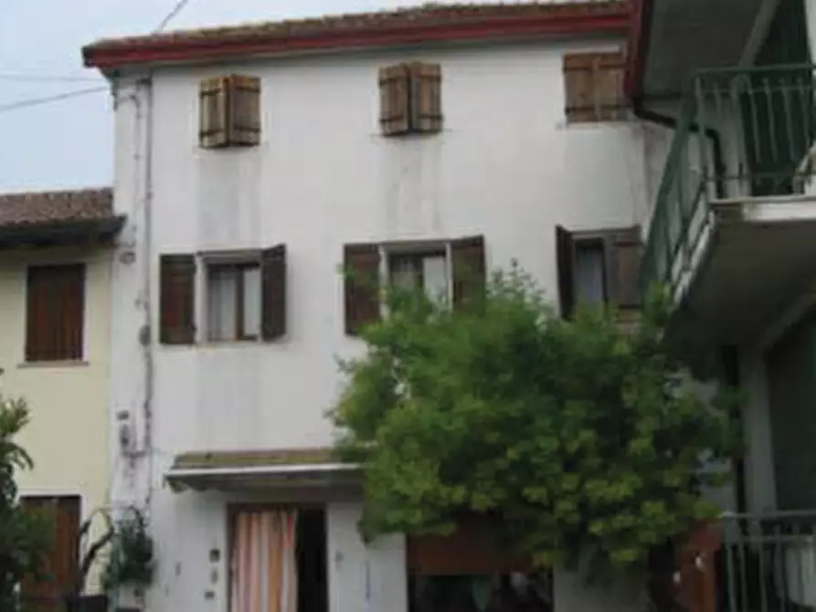 Immagine 1 di Casa indipendente in vendita  in Via Boschieri, 109 a Crocetta Del Montello