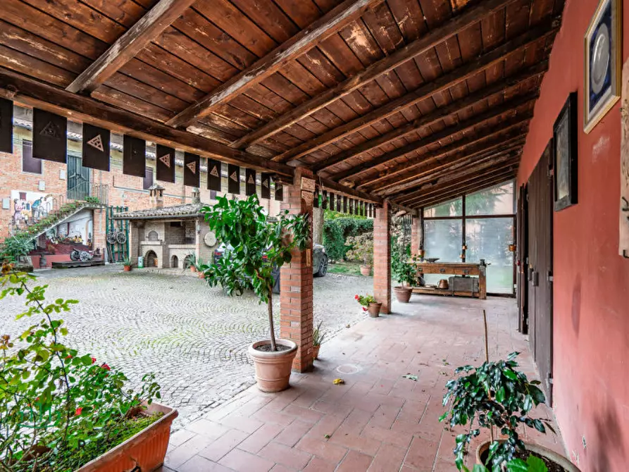 Immagine 7 di Villa in vendita  in via Stradelli Guelfi a Castel San Pietro Terme