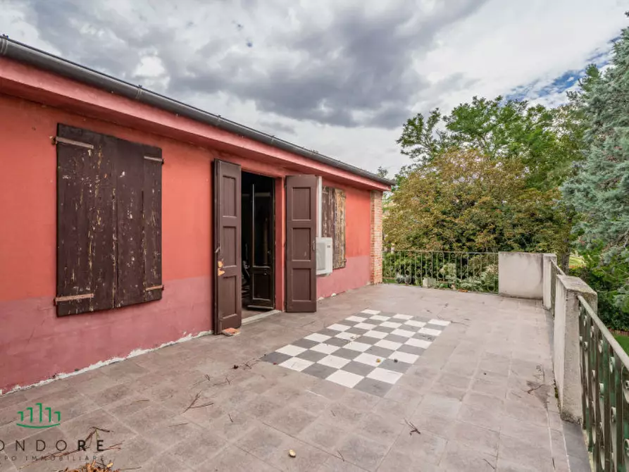 Immagine 30 di Villa in vendita  in via Stradelli Guelfi a Castel San Pietro Terme