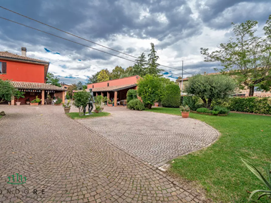 Immagine 34 di Villa in vendita  in via Stradelli Guelfi a Castel San Pietro Terme