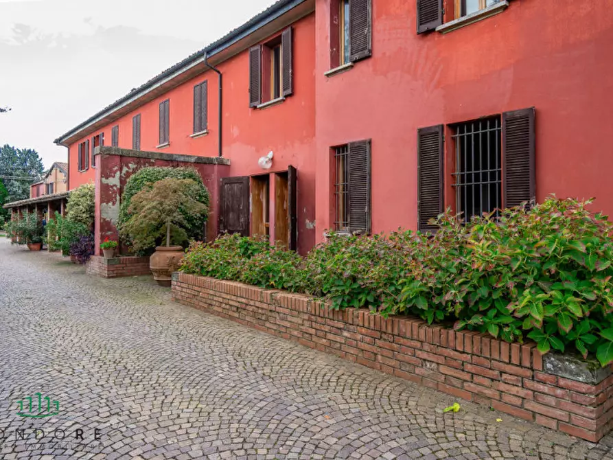 Immagine 41 di Villa in vendita  in via Stradelli Guelfi a Castel San Pietro Terme