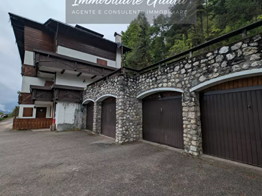 Immagine 47 di Appartamento in vendita  a Pieve Di Cadore