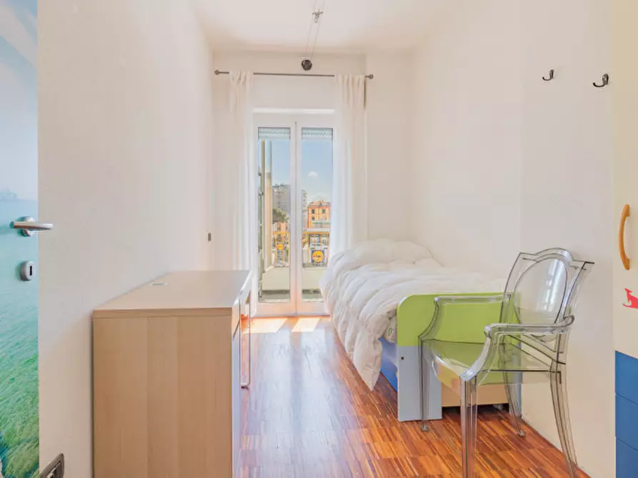 Immagine 21 di Appartamento in vendita  in Via Cilea a Savona