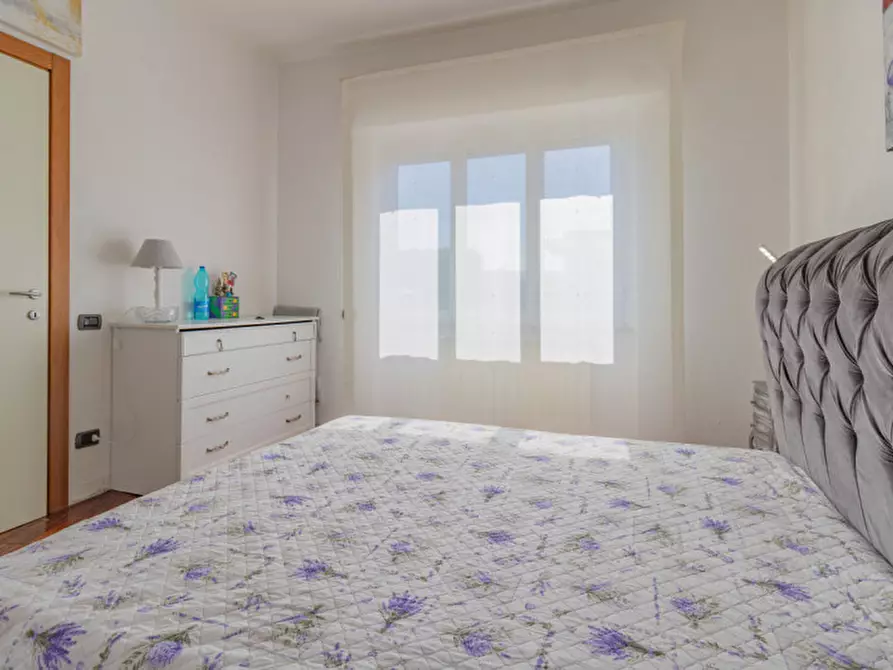 Immagine 35 di Appartamento in vendita  in Via Cilea a Savona
