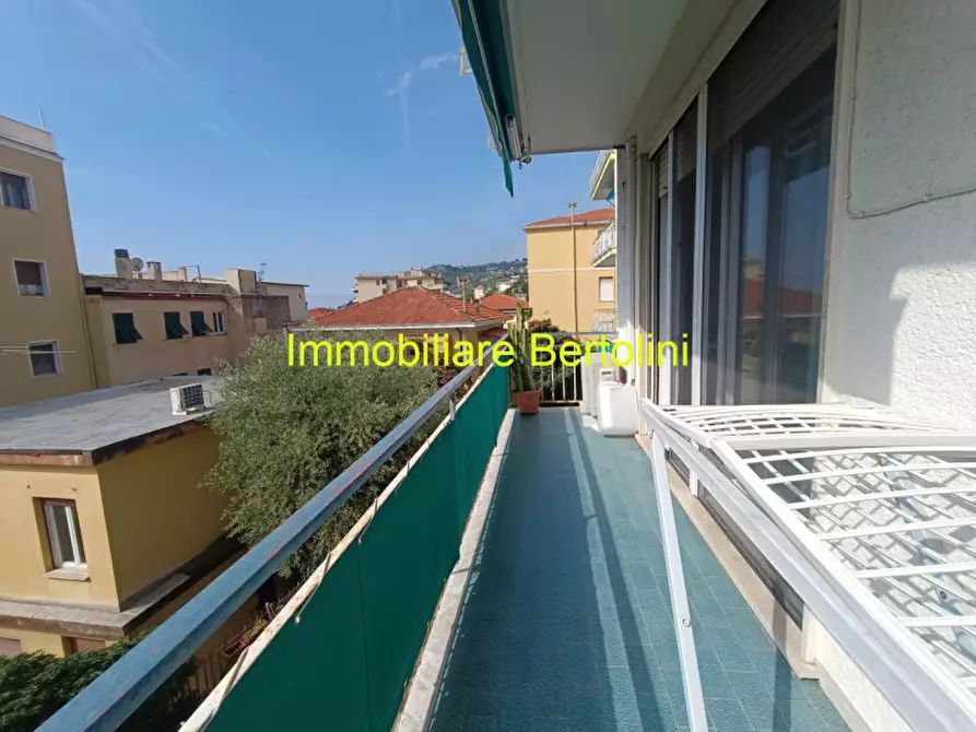Immagine 1 di Appartamento in vendita  in Via P. Semeria, 57 a San Remo