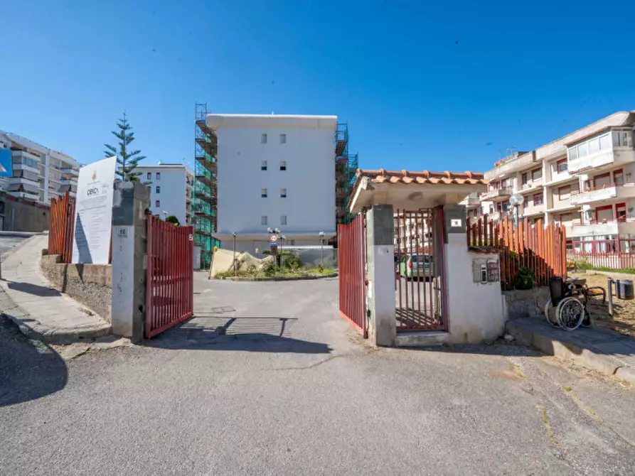 Immagine 38 di Appartamento in vendita  in VIA SOFIA IDELSON 16 a Messina