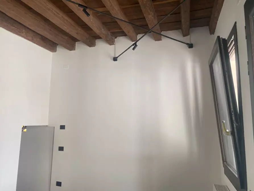 Immagine 4 di Ufficio in affitto  a Piove Di Sacco