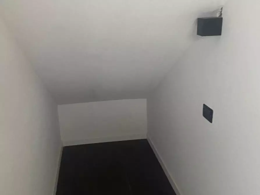 Immagine 10 di Ufficio in affitto  a Piove Di Sacco