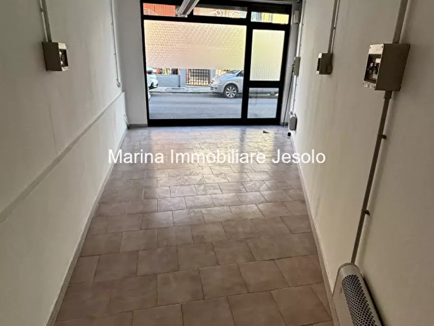 Immagine 4 di Negozio in affitto  in Via Gaetano Costantini a Vicenza